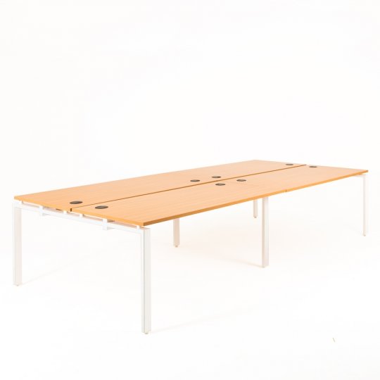 Bureau bench OPTIMUM 4 personnes, plateaux hêtre, piétement blanc, sans cloison Bureau bench OPTIMUM 4 personnes, plateaux hêtre, piétement blanc, sans cloison