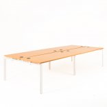 Bureau bench OPTIMUM 4 personnes, plateaux hêtre, piétement blanc, sans cloison
